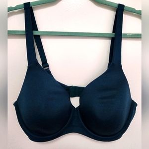 Vanity Fair 38C bra - Like new!